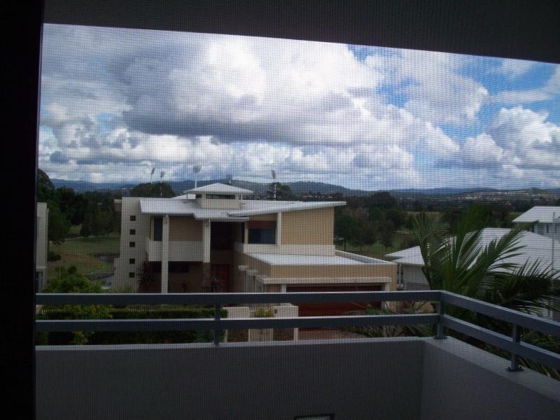 1011 Lakeview Terrace, Benowa QLD 4217